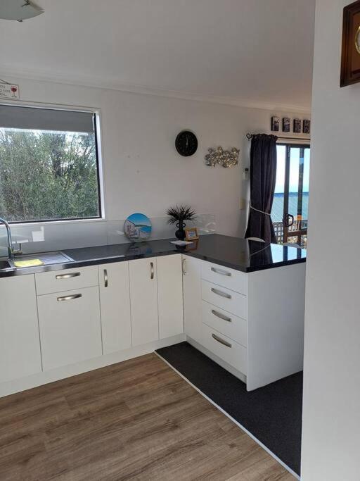 Bayviewonwhitby Villa Kaikoura Exterior photo